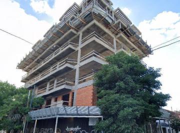Departamento · 85m² · 3 Ambientes · 1 Cochera · 57 y 17 Sn