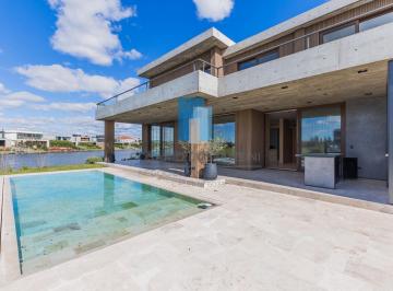 Casa · 457m² · 10 Ambientes · 2 Cocheras · Casa en Venta en Virazon, Nordelta