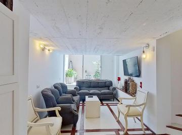 Departamento · 60m² · 2 Ambientes · Dpto 2 Ambientes Transformado en Loft con Patio - Botánico