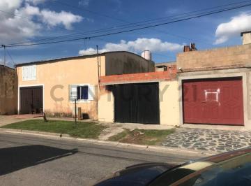 Casa · 140m² · 3 Ambientes · 2 Cocheras · Venta Casa Tipo PH en San Antonio de Areco
