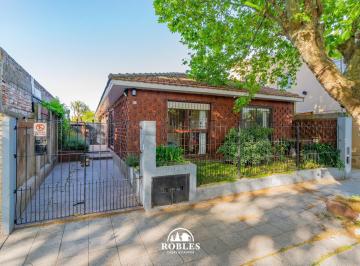PH · 64m² · 3 Ambientes · Casa en PH en El Excelente Barrio Playa Grande