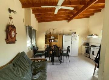PH · 60m² · 2 Ambientes · 1 Cochera · PH en La Plata