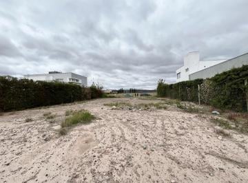 Terreno · 1035m² · Barrio Carrascal Lote 12 Mz a