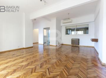 Departamento · 114m² · 4 Ambientes · Venta Departamento de 4 Ambientes con Dependencia, Patio y Balcón Terraza en Almagro