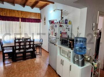 Casa · 90m² · 3 Ambientes · 1 Cochera · Venta Casa en San Vicente Centro Sobre Lote Propio