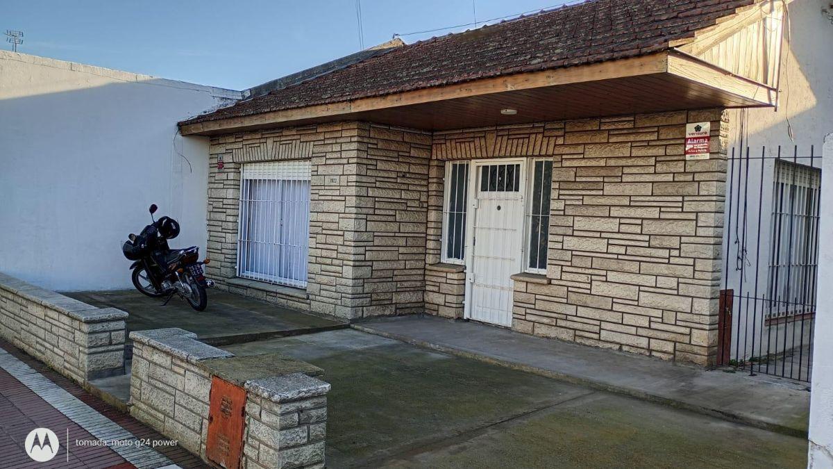 Chalet en venta ubicado en calle Estado de Israel, Barrio San Cayetano