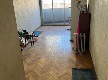 Departamento de 3 ambientes, Once · Venta Sarmiento 2700 3 Amb Frente