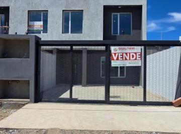 Casa · 285m² · 5 Ambientes · 2 Cocheras · Duplex de Tres Dorm. en Venta