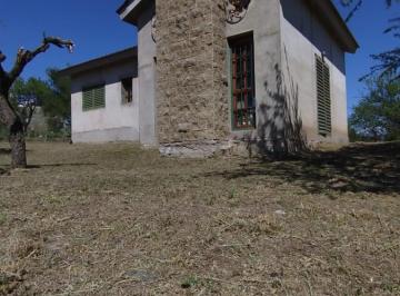 Casa · 150m² · 4 Ambientes · 2 Cocheras · Casa en Venta en Barrio Cerrito