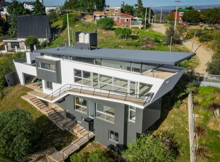 Casa · 400m² · 6 Ambientes
