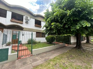 Casa de 4 ambientes, Almirante Brown · Casa a La Venta Calle Italia 1160 Adrogue