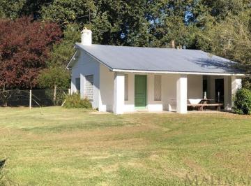Quinta vacacional · 180m² · 7 Ambientes · Quinta en Venta en Carabassa, Pilar - 7 Ambientes