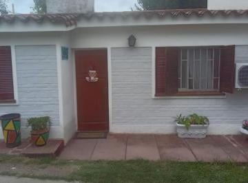 PH · 45m² · 2 Ambientes · 1 Cochera · Casa 1 Dormitorio, con Gas Natural en Carlos Paz.