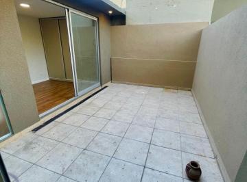 Departamento de 3 ambientes, Rosario · Departamento de 2 Dorm. con Patio