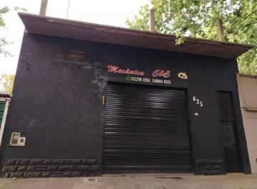 Depósito · 112m² · 2 Cocheras · Local en Lomas de Zamora