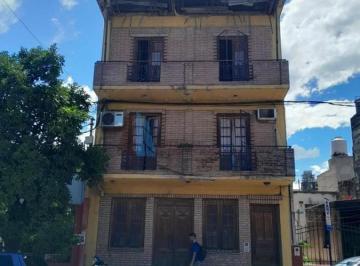Local comercial · 740m² · Propiedad Comercial en Tres Plantas - 740 m² - Ubicacion Estrategica