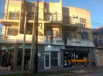 Departamento · 100m² · 4 Ambientes · 1 Cochera · Depto. Triplex Mitre 4502 y Santa Fe Ezpeleta Este