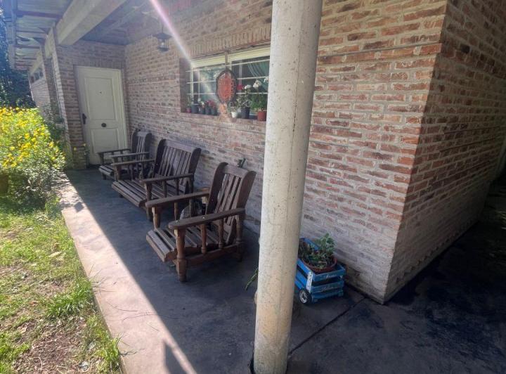 Casa · 150m² · 4 Ambientes · 2 Cocheras