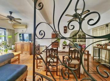 Casa · 140m² · 5 Ambientes · 1 Cochera · Venta Casa 3 Dorm. - Garage - Piscina - Apta Crédito - Banfield