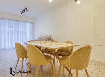 Departamento · 72m² · 3 Ambientes · 1 Cochera · Departamento Reciclado Excelente Ubicacion