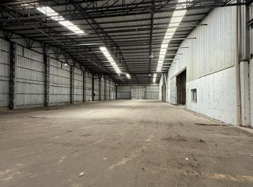Bodega-Galpón · 6565m² · Predio Industrial 6.565 m² Cubiertos – Playa 9.100 m² – Acceso a Ruta 2 y 36