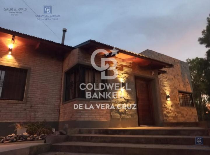 Casa · 208m² · 9 Ambientes · 2 Cocheras