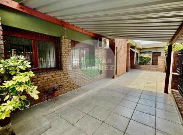 Casa · 154m² · 5 Ambientes · 2 Cocheras · Casa Depto / 3 Dorm - Una Planta - Escritura Casa en Venta Altos de Vèlez Sarsfield