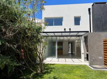Casa · 116m² · 5 Ambientes · 1 Cochera · Casa en Venta a Estrenar de 3 Dorm. en City Bell