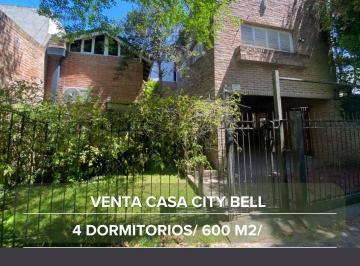 Casa · 300m² · 6 Ambientes · 2 Cocheras · Venta Casa City Bell