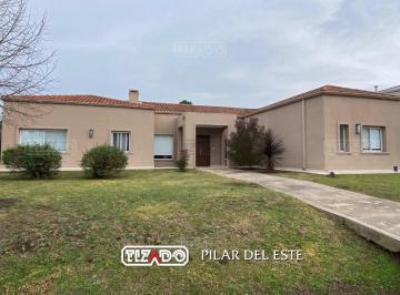Casa · 231m² · 5 Ambientes · Casa 5 Amb con Pileta en Los Jazmines Pilar del Este