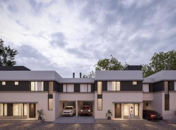 Casa · 138m² · 4 Ambientes · 1 Cochera · Venta Duplex 3 Dorm. en Pozo, Barrio Perticone