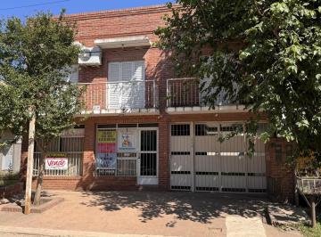 Local comercial · 170m² · 5 Ambientes · 2 Cocheras · Local Comercial con 2 Departamentos en Colon Entre Ríos