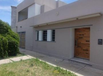 Casa de 4 ambientes, San Rafael · Casa 4 Ambientes a La Venta a Minutos del Centro de San Rafael Mza.
