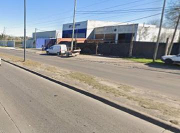 Bodega-Galpón 1200m² Alquiler Lisandro Olmos · Galpon en Alquilerubicado en Calle 44 y m² Aprox. Lote 20 X 60 m