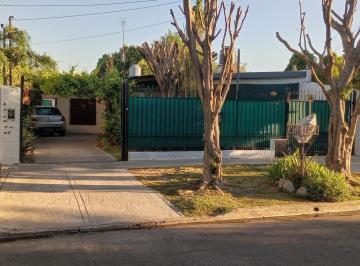 Casa · 220m² · 5 Ambientes · 5 Cocheras · 2 Casas Sobre un Lote de 356 m