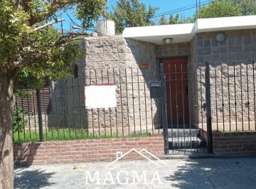 Casa de 1 ambiente, Córdoba · Casa Venta Barrio: Marco Sastre! 1 Planta Totalmente Refaccionada! Apta a Credito!
