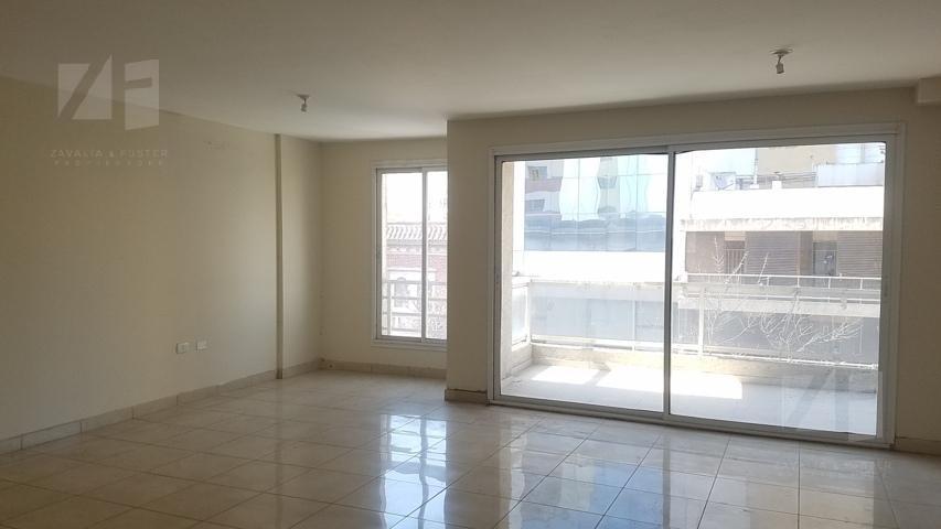 Oficina Piso Completo Planta Libre con 3 Privados en Avellaneda al 300 a mts de Plaza Colón, Alberdi, Córdoba