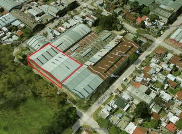 Bodega-Galpón · 1350m² · Deposito Galpon en Lomas de Zamora