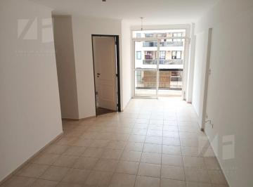 Departamento · 50m² · 2 Ambientes · Departamento de 1 Dormitorio, Frente con Balcón en Venta con Renta