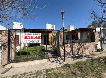 Casa · 60m² · 3 Ambientes · 1 Cochera · Casa de 1 Dormitorio con Estar y Escritorio en Entrepiso en Jardín de Horizonte