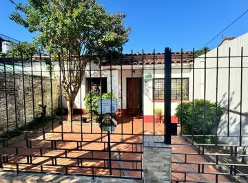 Casa · 180m² · 3 Ambientes · 1 Cochera · Casa en Los Polvorines