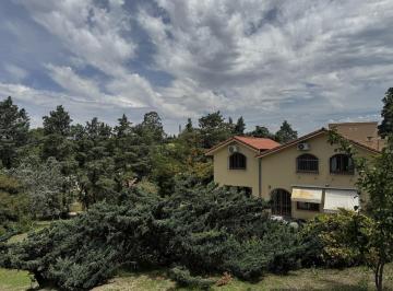 Casa · 414m² · 4 Ambientes · 2 Cocheras · ¡Venta! Increíble Casa en Cóndor Alto ¡Con Escritura!