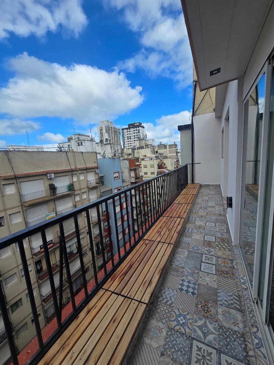 Departamento 2 ambientes con balcón de 45m² — Centro