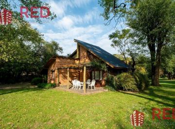 Casa · 108m² · 3 Ambientes · 1 Cochera · Casa en Venta - Villa General Belgrano