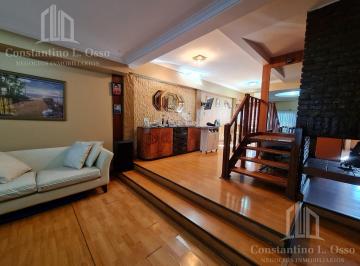 Casa · 220m² · 5 Ambientes · 2 Cocheras · Casa en Lanus Oeste