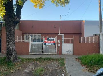 Depósito · 90m² · Casa Para Deposito Uso Comercial