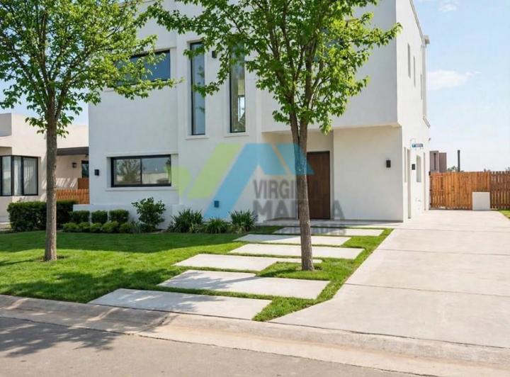 Casa · 146m² · 5 Ambientes · 3 Cocheras