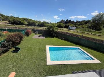Casa · 200m² · 5 Ambientes · 4 Cocheras · Casa en Venta en Santa Guadalupe Pilar del Este | Vco Propiedades