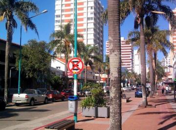Local comercial · 162ha · 1 Ambiente · Venta Locales en Gorlero, Galeria Pan de Azucar a La Calle
