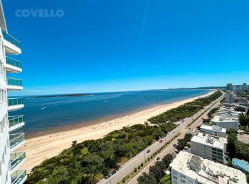 Departamento · 90m² · 3 Ambientes · 1 Cochera · Alquiler Temporal Apartamento Torre Paramount 2 Suites